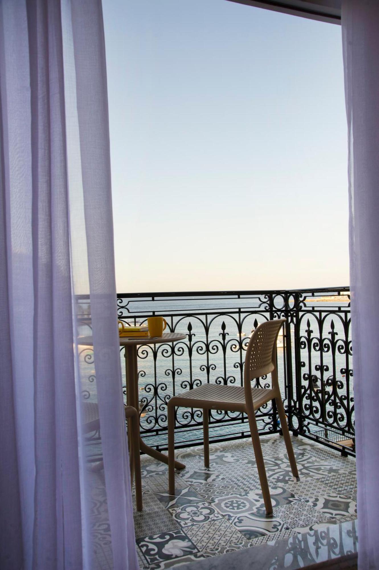 Maltese Balcony Apartment Saint Julian's Ngoại thất bức ảnh